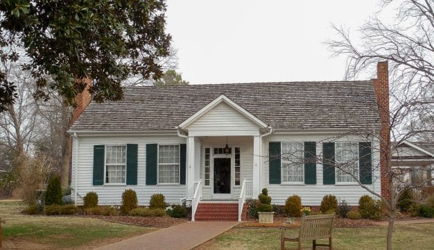 Ivy Green, Helen Keller's Birthplace